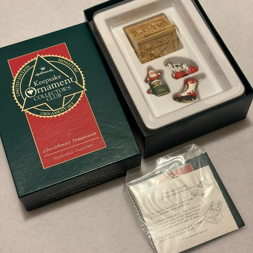 Lot 8 VTG Hallmark Keepsake Club Miniature Ornament Wreath Mailbox 1989-1995